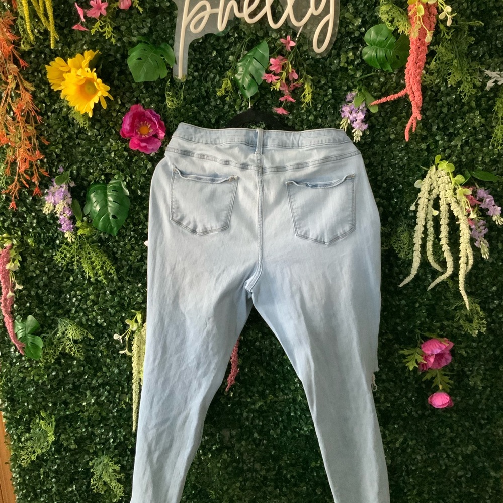High Rise Light Blue Women's Jeans